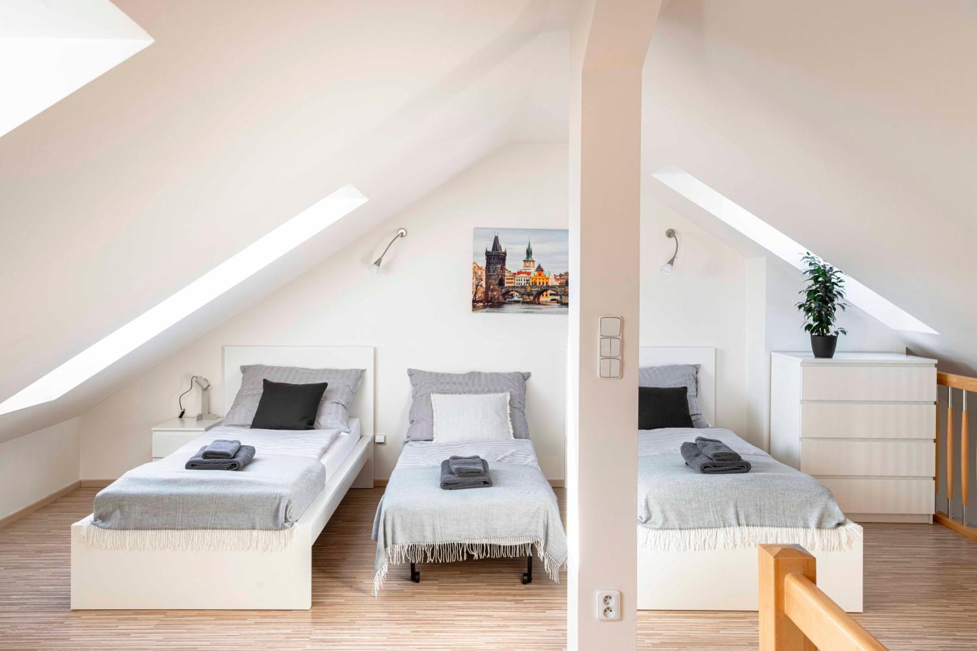 150m² 4br Duplex Near Metro & Center * Prague