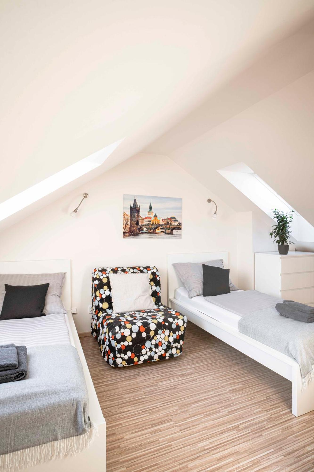 150m² 4br Duplex Near Metro & Center Apartment Prague